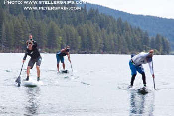 Sprint to the line. L-R: Kerbox, Rojas, Wild