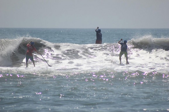 Surf Race To Victory 2012