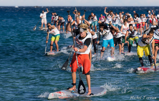 Connor Baxter wins SUP Race Cup Beach Race Connor Baxter wins SUP Race Cup Beach Race