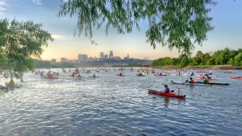 Missouri River MR340 paddle race